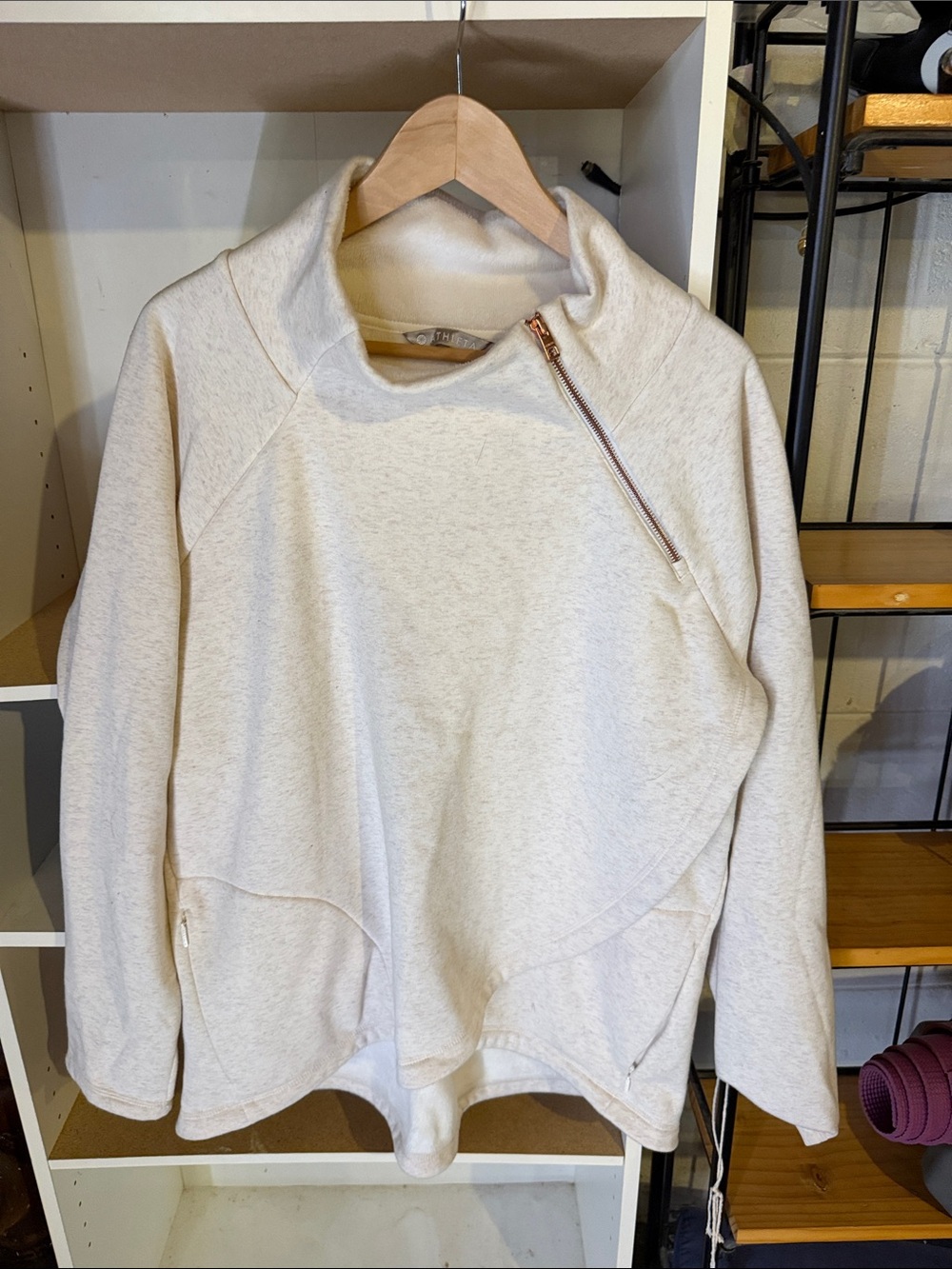 Athleta Cream Asymmetrical Zip Pullover Sweatshirt lined fleece
